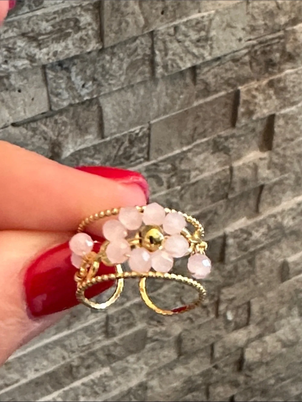 Fashion Jewelry Gold Floral Ring with Pale Pink Beads